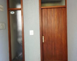 Barvanje oken in vrat