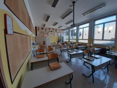 Pleskanje šol, fakultet, knjižnic, vrtcev